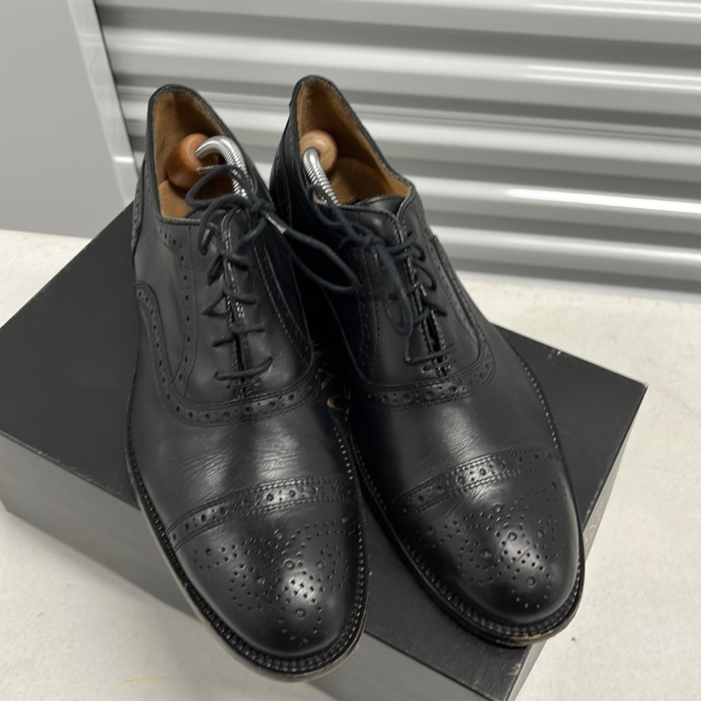 Black Cap toe Oxford